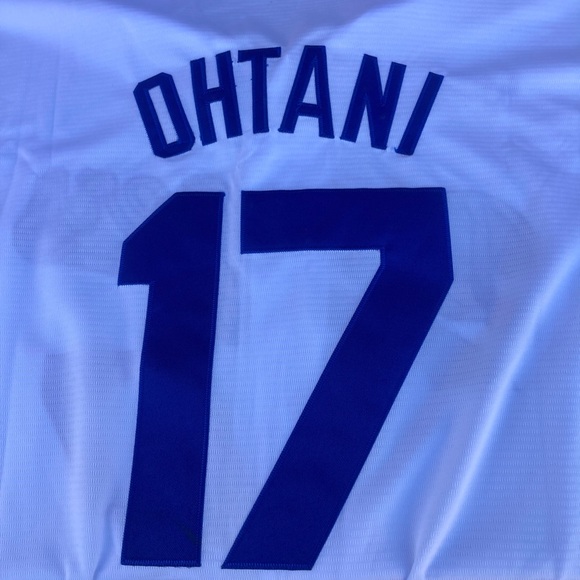 World Series Edition Shohei Ohtani #17 Nike Dodgers White Jersey - Picture 2 of 8